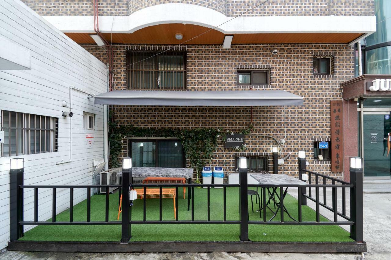 Jun Guesthouse Szöul Kültér fotó